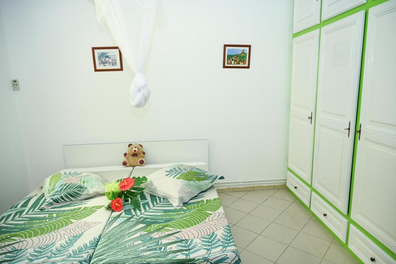 Villa D ENNRY Pointe-Noire Esterno foto